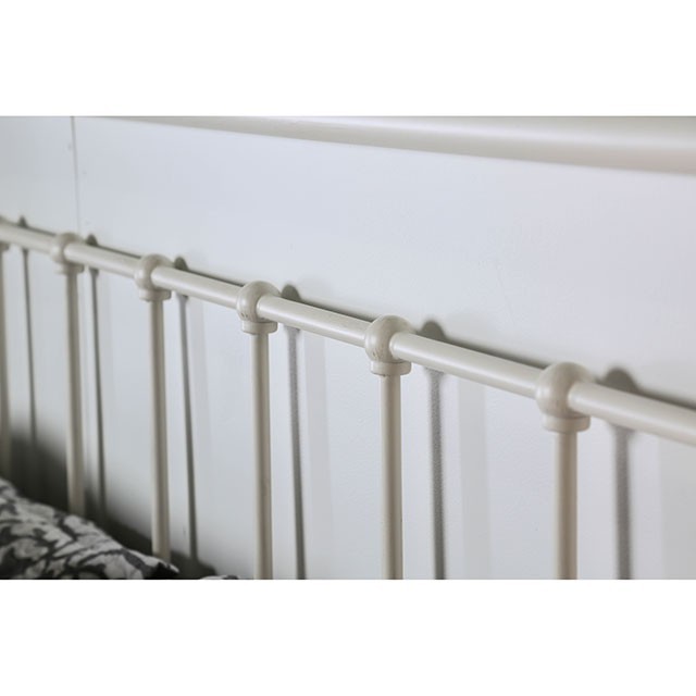 Iria Bed | CM7701WH - Image 4